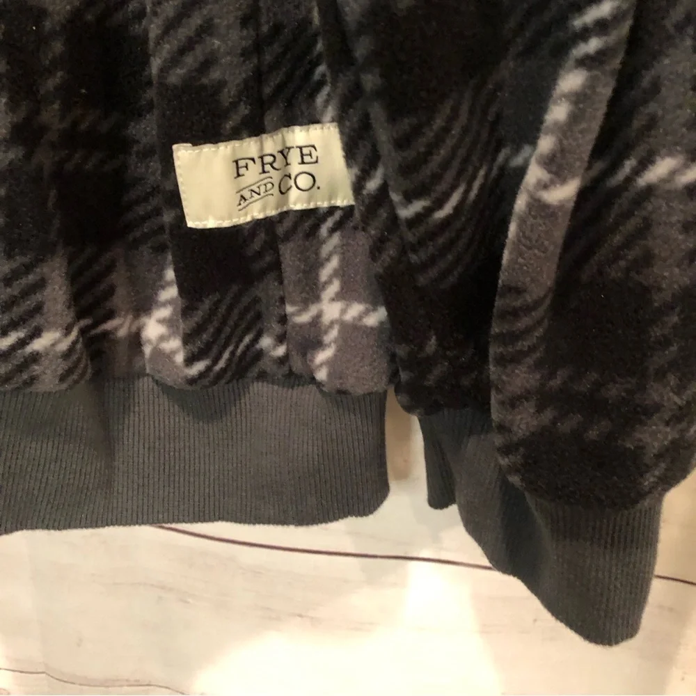 FRYE AND CO. 1/4 zip plaid Fleece Jacket- Size XXL